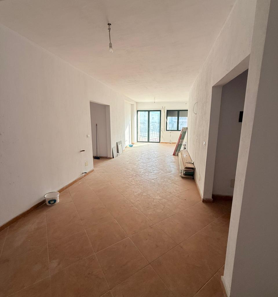 🏡 2+1 për shitje – Mbikalimi i Kristalit, Tiranë