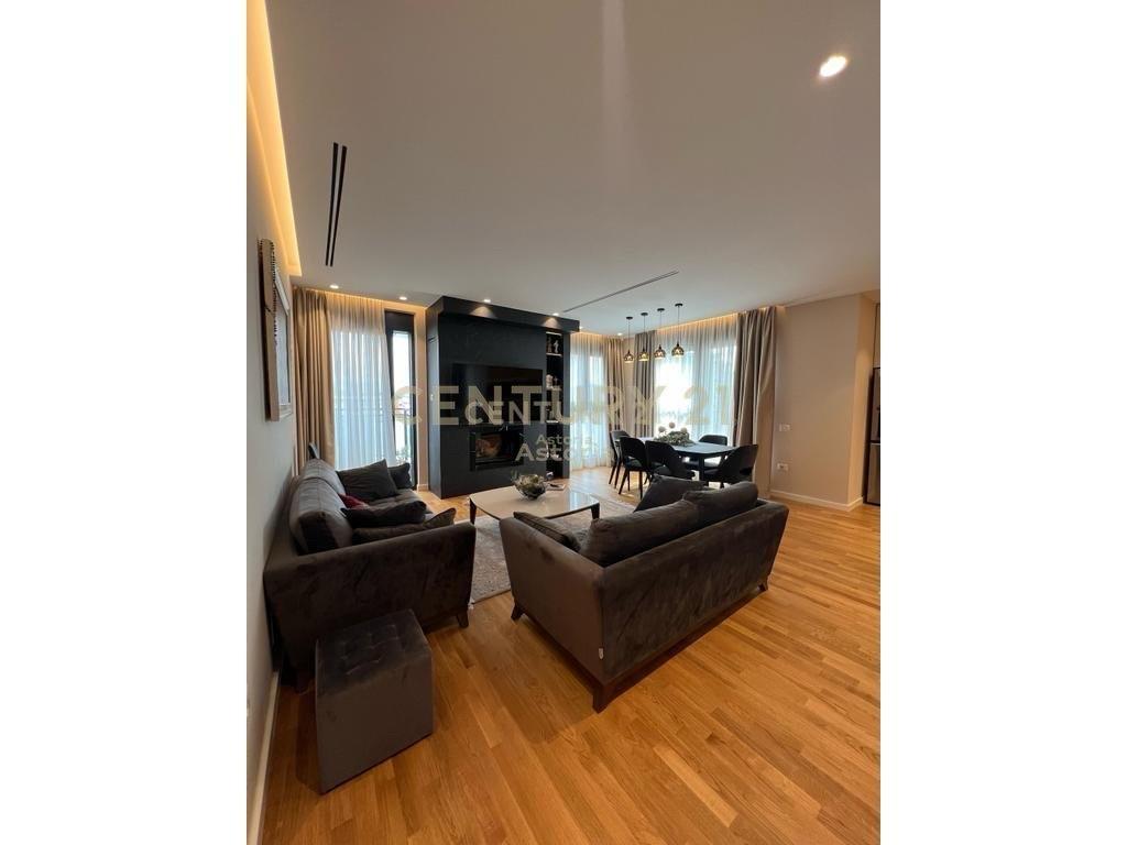 Penthouse luksoz me qira 2+1+2, rruga e Kosovareve