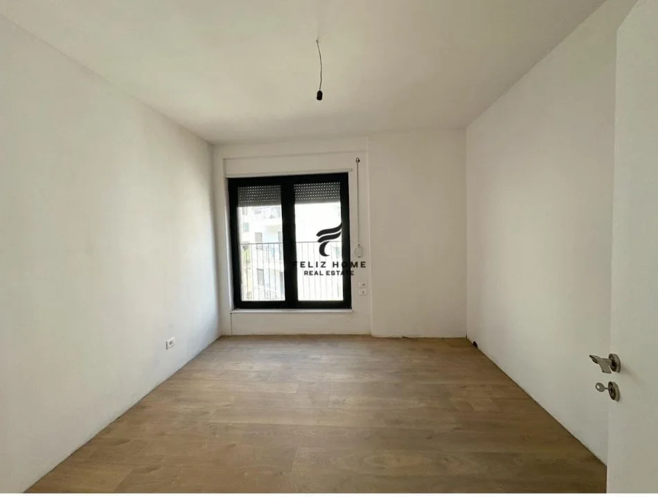 Tirane, vendesi appartamento 3+1+Balcone Piano 5, 190 m² 360.000 € (KODRA E DIELLIT)
