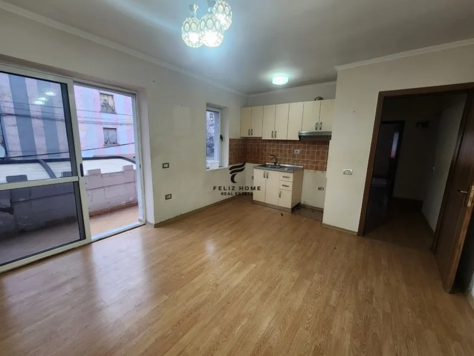 Tirane, shitet apartament 1+1 Kati 2, 58 m² 120.500 € (RRUGA BARDHYL)