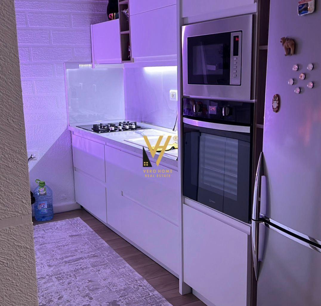 SHITET SHTEPI PRIVATE 1-KATESHE TE BULEVARDI I RI 465.000 EU