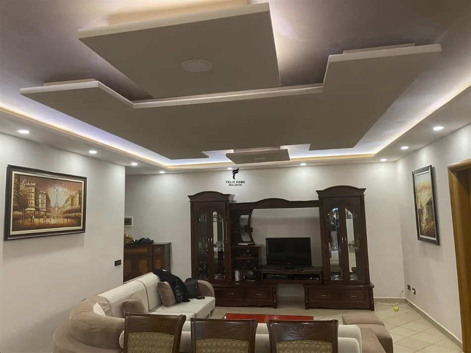 Tirane, vendesi appartamento 2+1 Piano 10, 95 m² 295.000 € (COMUNE DI PARISIT)