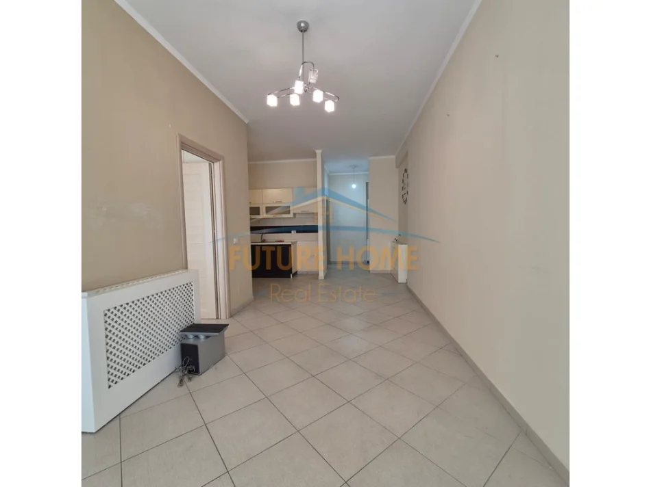 Tirane, shitet apartament 1+1 Kati 2, 72 m² 200.000 € (KOMUNA E PARISIT , Prane KIKA 2)