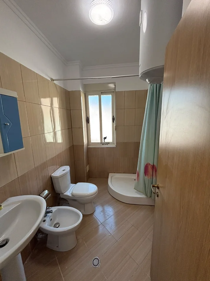 Tirane, vendesi appartamento 2+1 Piano 2, 89 m² 135.000 € (FRESK)