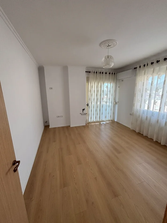 Tirane, vendesi appartamento 2+1 Piano 2, 89 m² 135.000 € (FRESK)