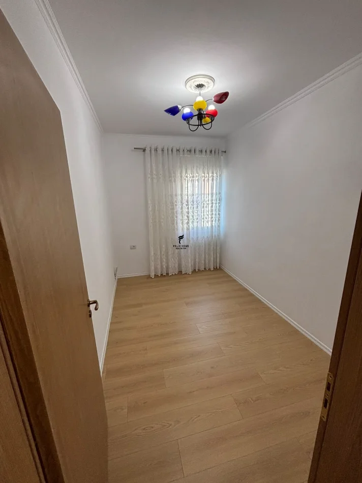 Tirane, vendesi appartamento 2+1 Piano 2, 89 m² 135.000 € (FRESK)