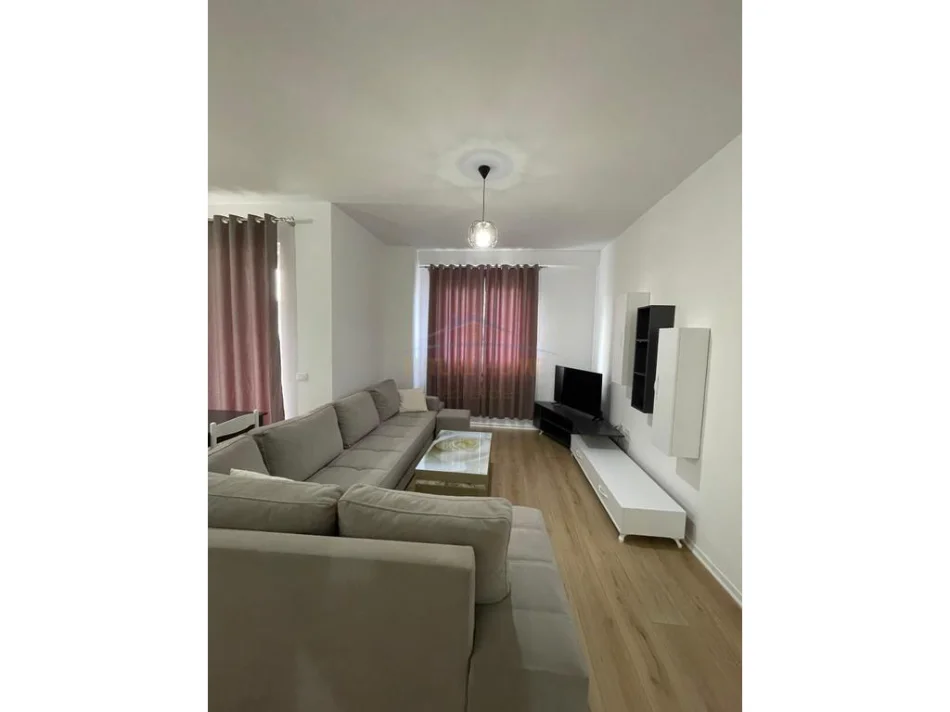Tirane, vendesi appartamento 2+1 Piano 5, 125 m² 185.000 € (GRAND GALLERY, Yzberisht)