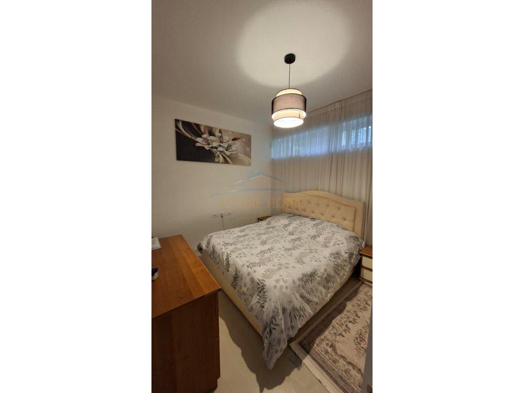 0692268458 Vendita, Villa a 3 piani, Città degli Studenti, Tirana
