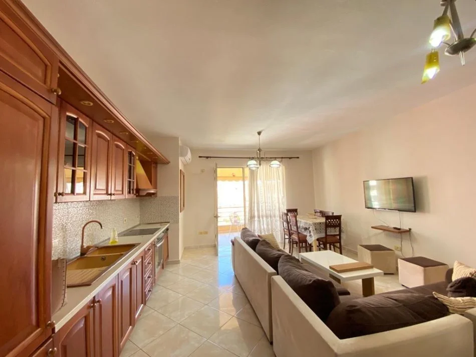 Tirane, shitet apartament 3+1+Ballkon Kati 4, 146 m² 197.000 € (ASTIR)