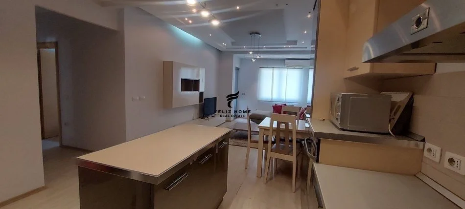 Tirane, affitto appartamento 2+1 Piano 7, 72 m² 500 € (ASTIR)