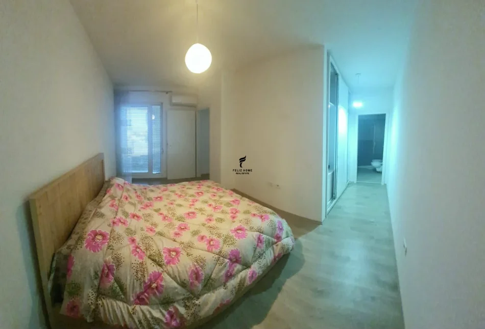 Tirana, affitto appartamento 2+1 al quinto piano, 100 m², 500 € (SIRI KODRA)