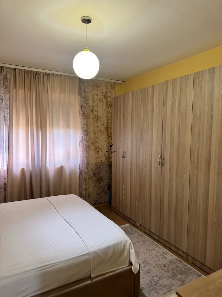 Tirane, affitto appartamento 2+1 Piano 3, 80 m² 600 € (VASIL SHANTO)