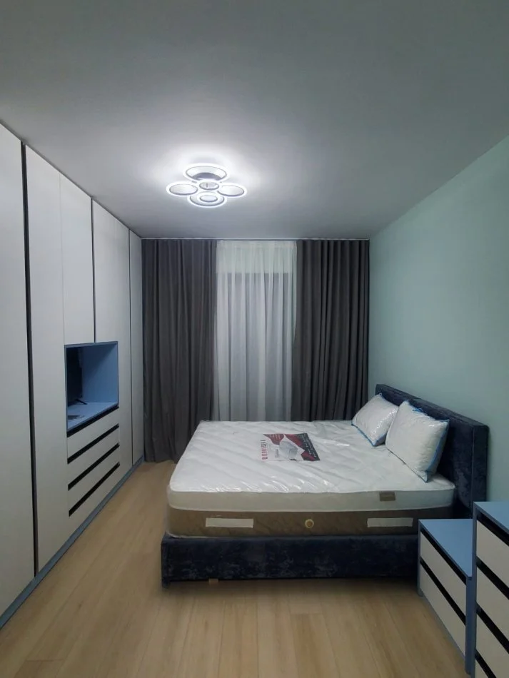 Tirane, affitto appartamento 2+1 Piano 1, 110 m² 1.200 € (canone mensile)