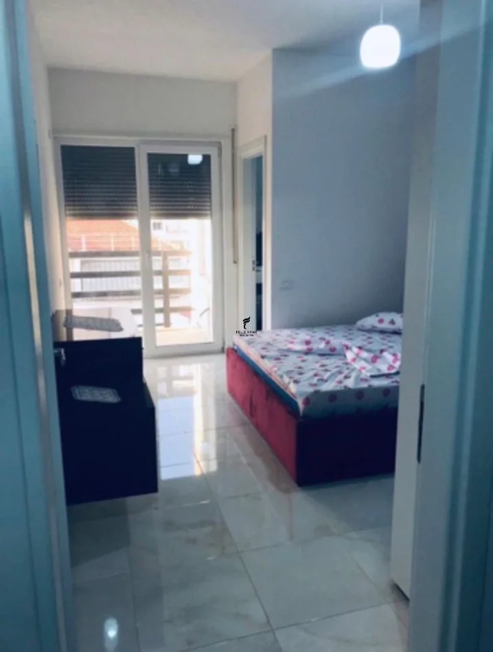 Tirane, affitto appartamento 2+1 Piano 2, 105 m² 750 € (SELVIA)