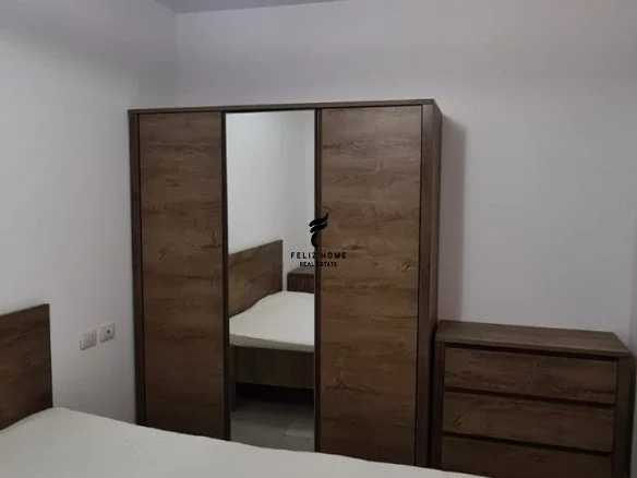 Tirana, Rent a 1+1 Apartment with Balcony, 4th Floor, 63 m², €550 (21 December)