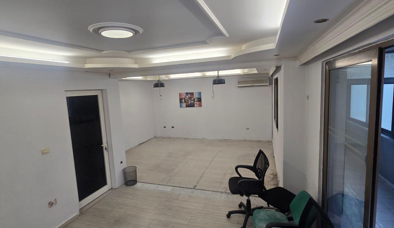 🏙️ Commercial Space for Rent at Sheshi Willson in Bllok!