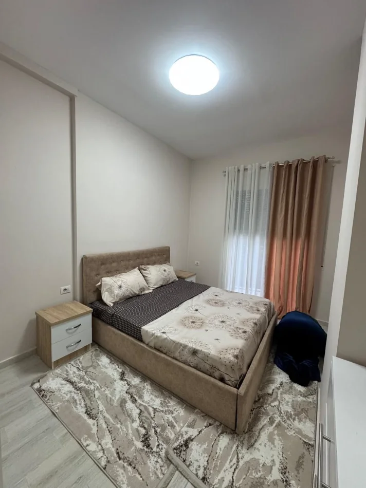 Tirane, affitto appartamento 1+1 Piano 1, 74 m² 500 € (ASTIR)