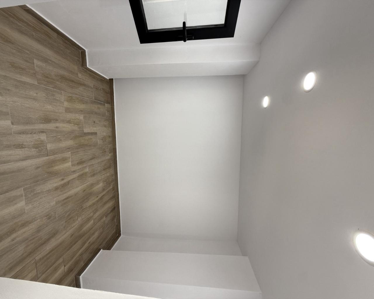 Commercial Property for Rent at Tregu Elektrik❗