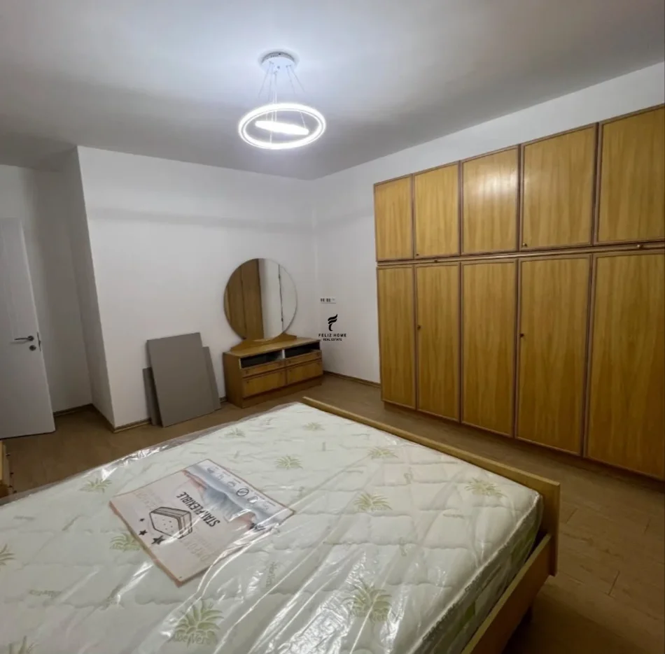 Tirano, affitto appartamento 2+1 Piano 1, 75 m² 400 € (YBERRISHT)