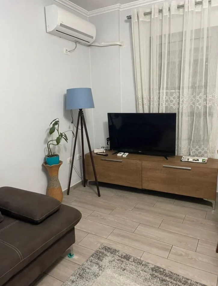Tirane, affitto appartamento 1+1 al piano 4, 70 m² 500 € (DON BOSKO)