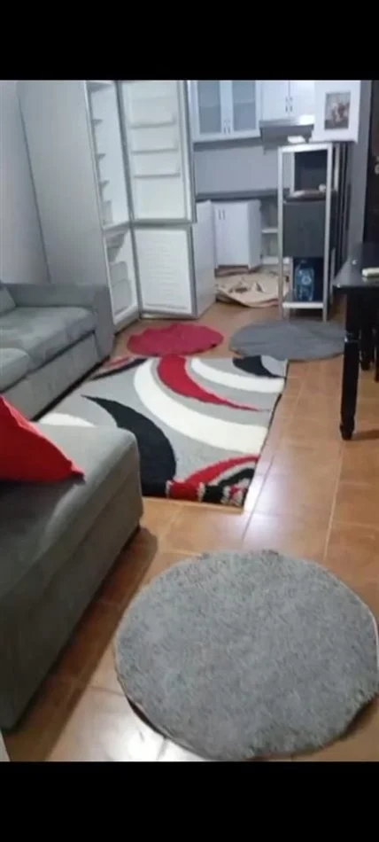 Tirane, jepet me qera apartament 1+1 Kati 5, 70 m² 400 € (YZBERISHT)