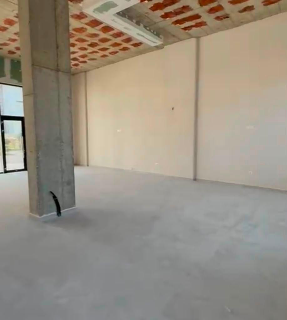 🏢Ambient Biznesi Premium ME QERA– Pranë Stacionit të Trenit