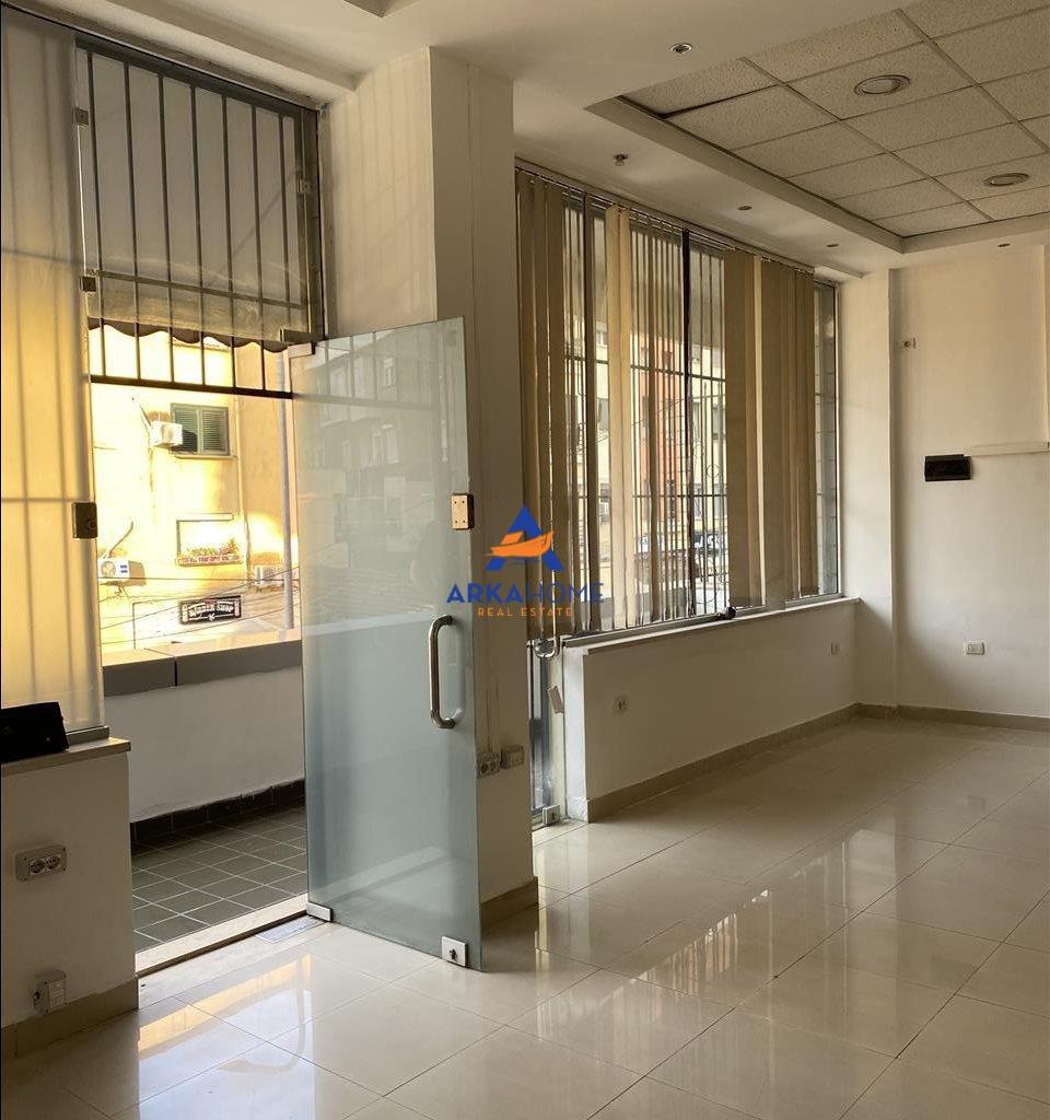 Vendita negozio di 70m² presso 'Vila Gold' 187.000 euro