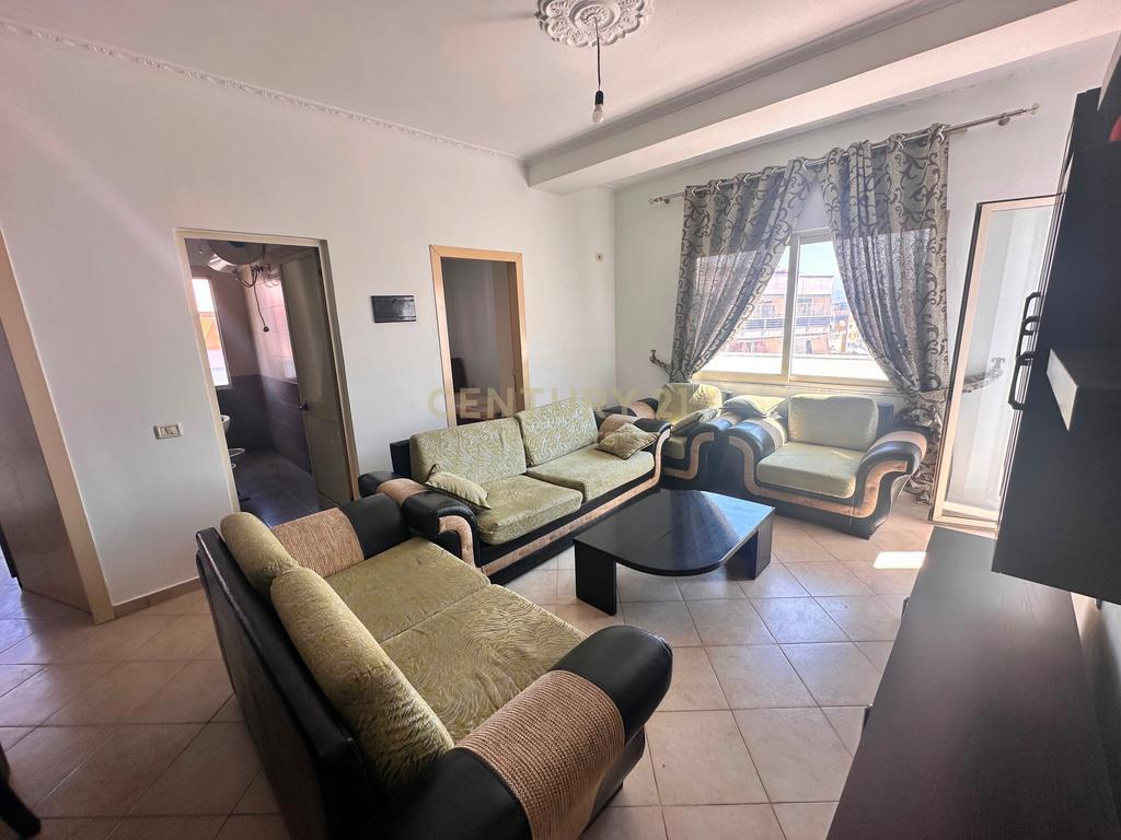 SHESIM APARTAMRNT 2+1 NE KOMBINAT TE RRUGA E QELQIT !!