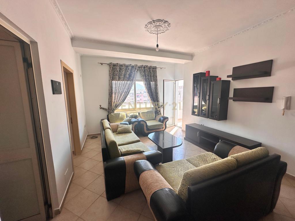 SHESIM APPARTAMENTO 2+1 IN KOMBINAT DI VIA E QELQIT