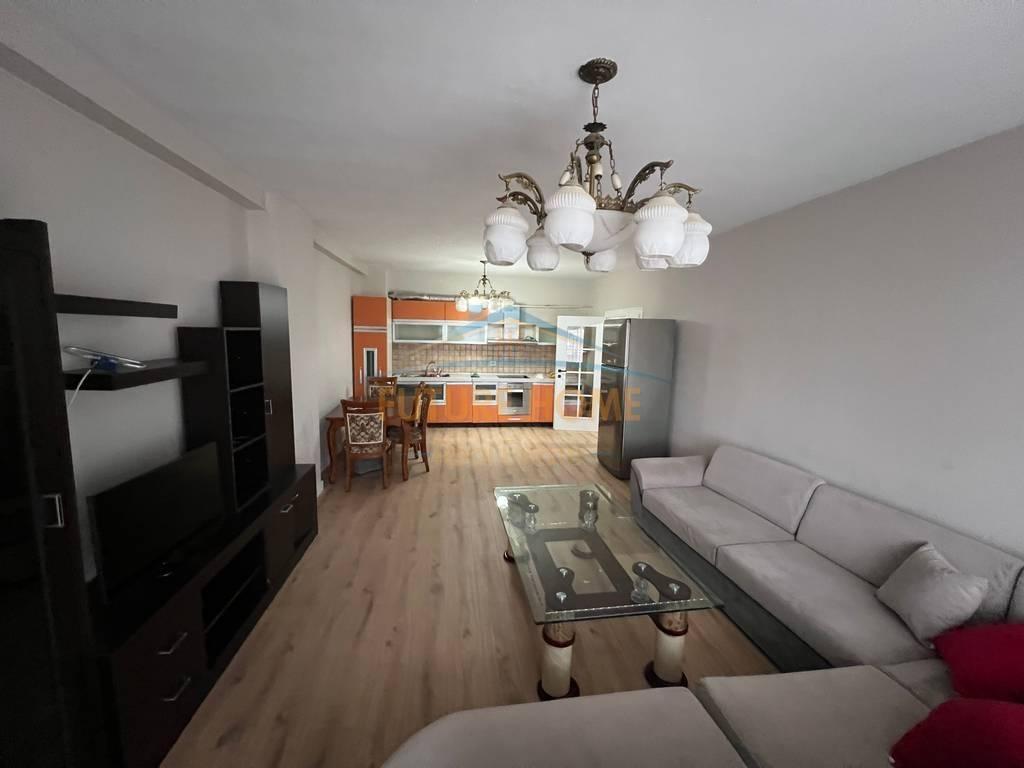 0683487469 Qera, Apartament 2+1+2, Zogu Zi, Tirane