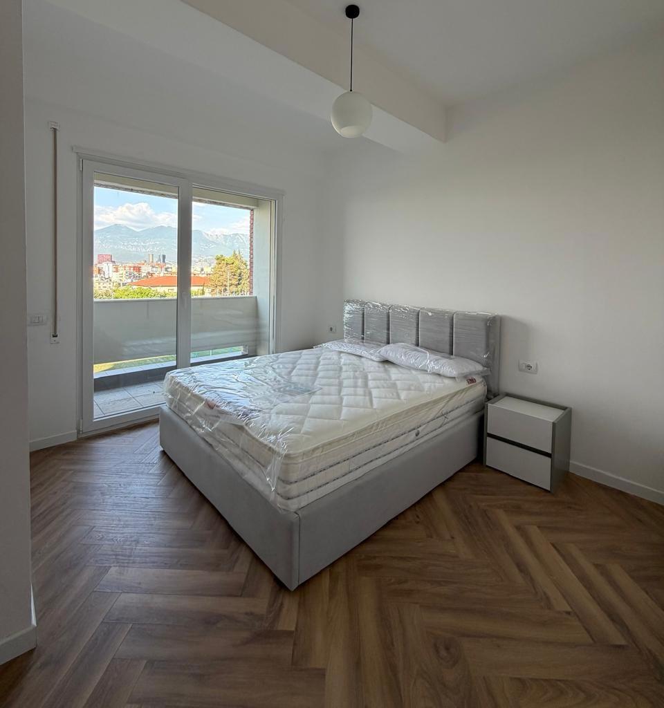 🏡 Jepet me Qira Apartament 1+1 + Post Parkimi tek Golden Pa