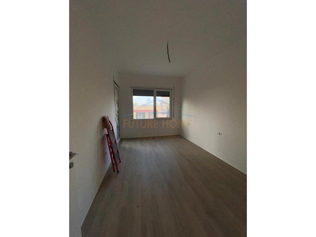 0694738665 Vendesi, Appartamento 2+1+2, Complesso Henke, Tirana