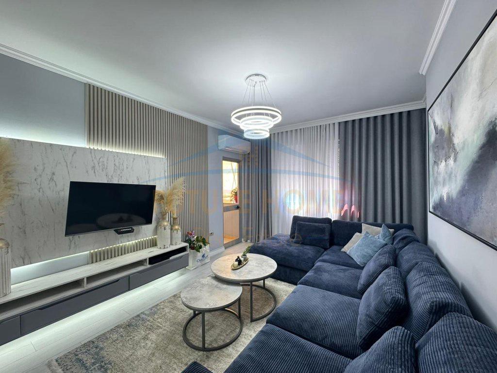0692268458 Shitet, Apartament 2+1, Yzberisht