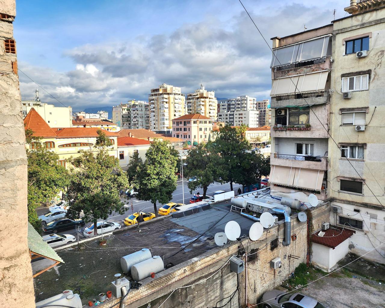 Me Qera: 1+1+Kuzh. me Vete (Qender) | 600 Euro/Muaj