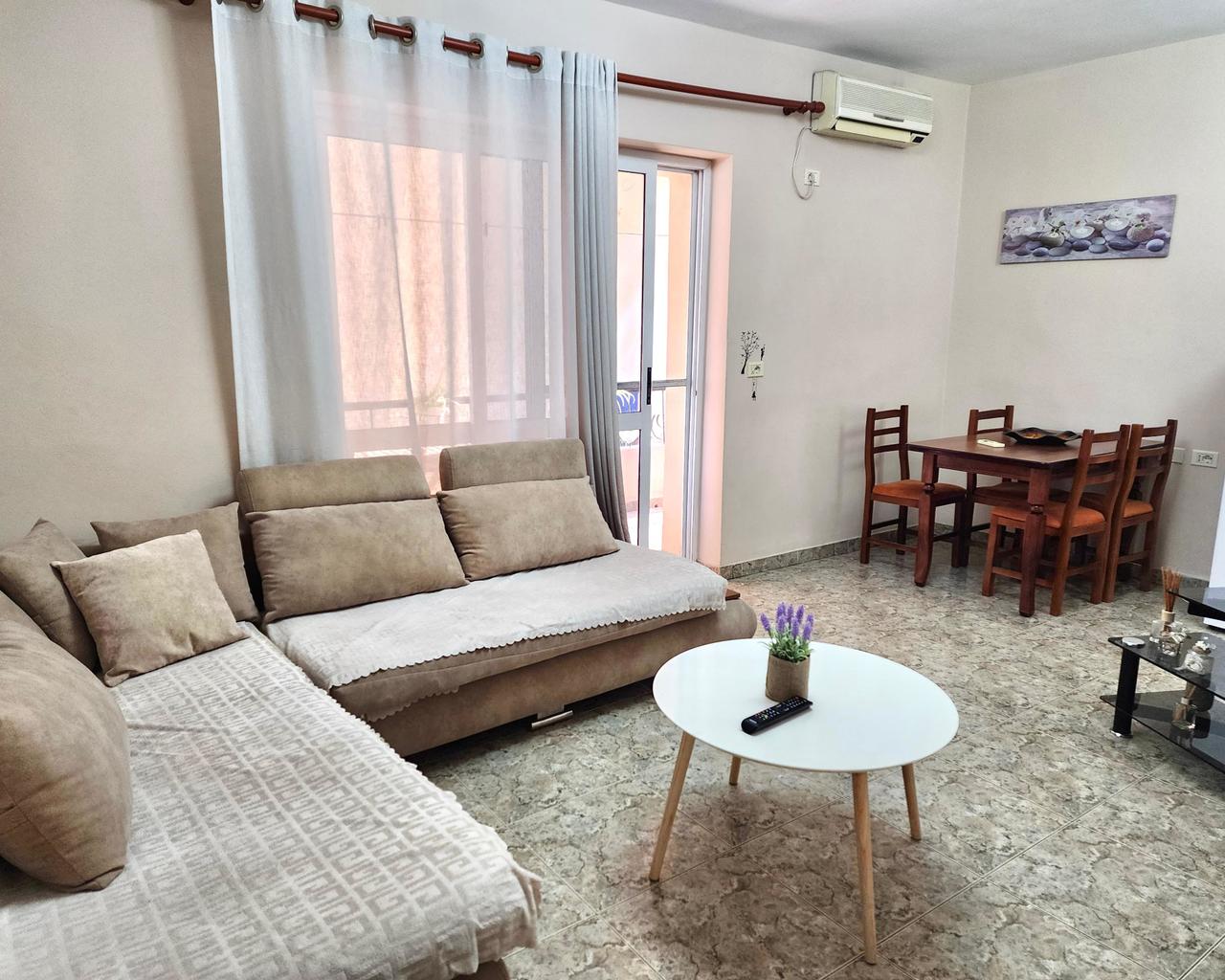 Me Qera: 1+1+Kuzh. me Vete (Qender) | 600 Euro/Muaj
