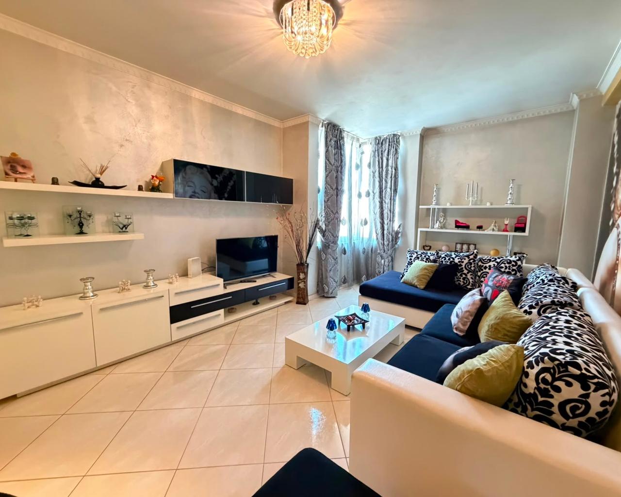 Apartament 1+1 per qira te Tregu Elektrik