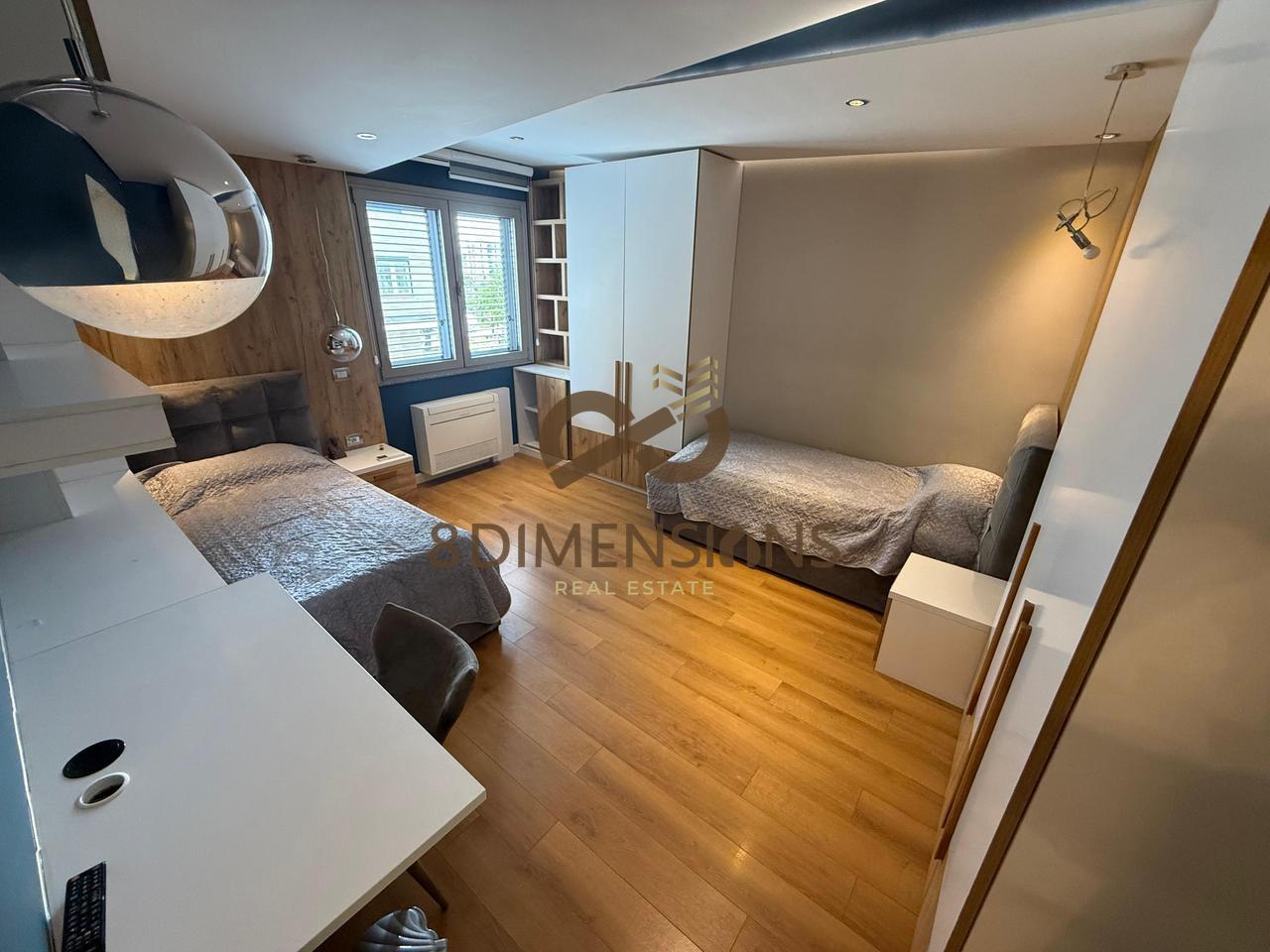 Jepet super apartament luksoz 3+1+2 me qera ne Kinostudio