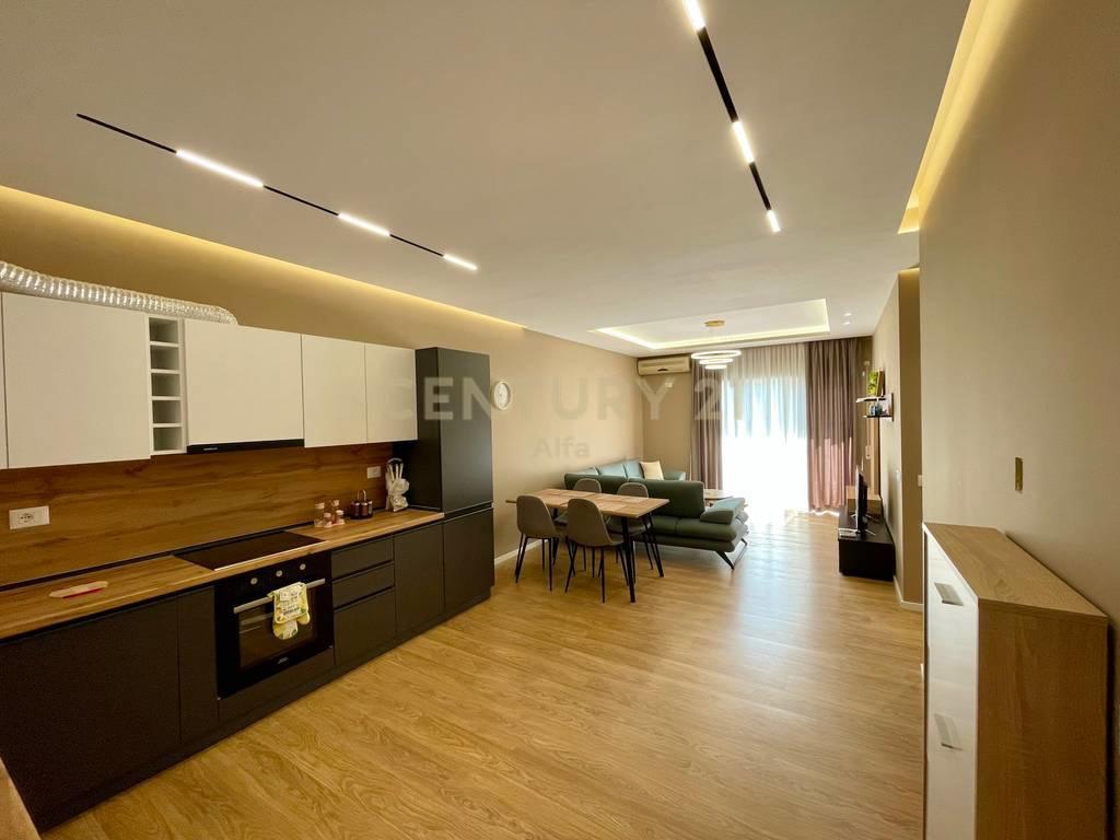 QIRA, APARTAMENT 2+1+2, KOPSHTI BOTANIK‼️