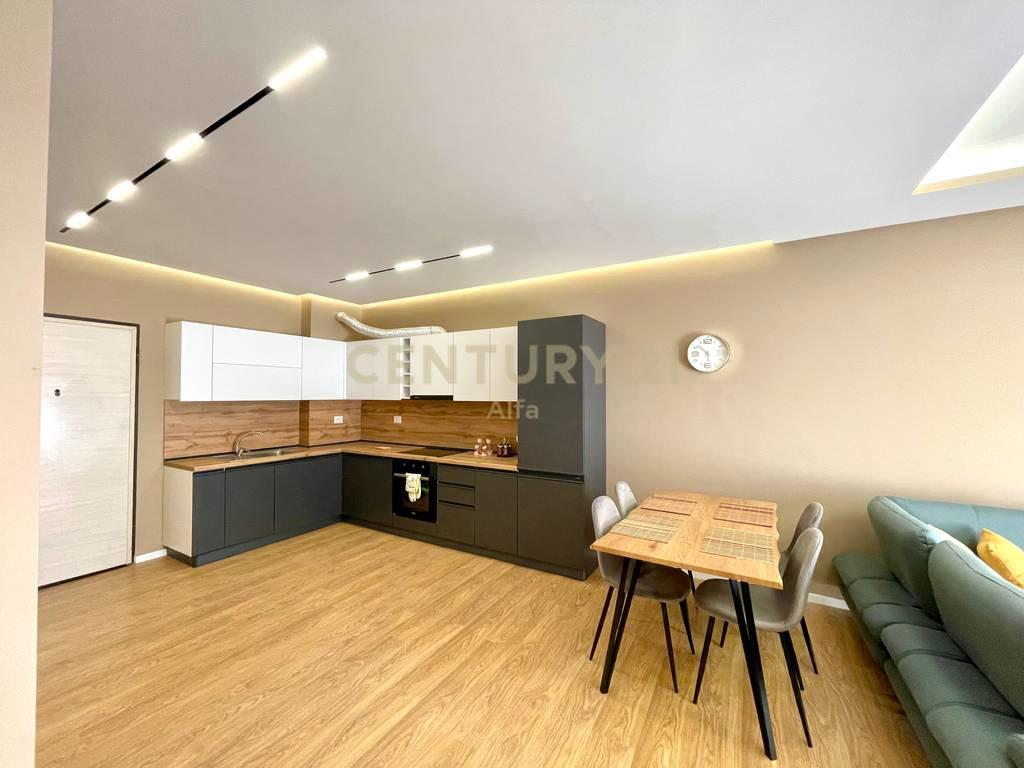 QIRA, APARTAMENT 2+1+2, KOPSHTI BOTANIK‼️