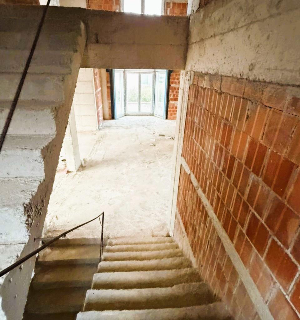 🏘️ 3-Storey Villa for Sale at 📍Rezidenca Collina Verde🔥