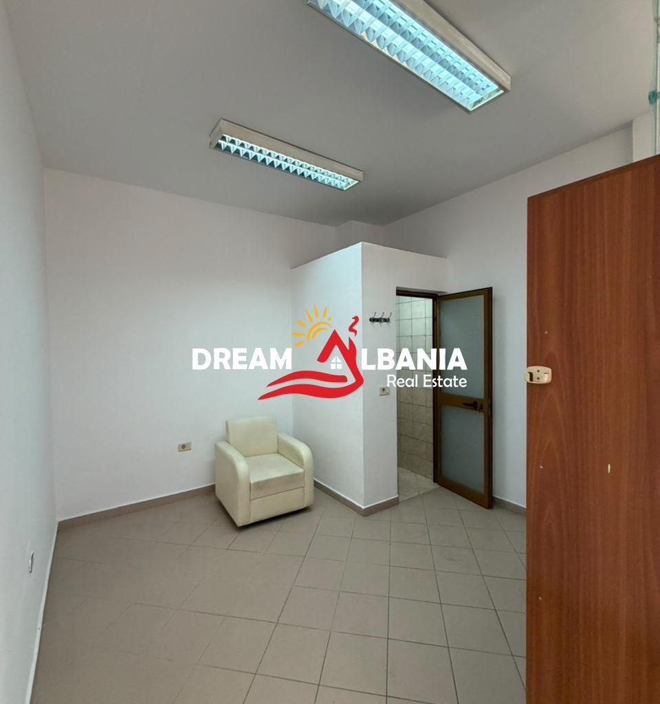 Office for Rent on Fortuzi Street – Tirana (42611550)
