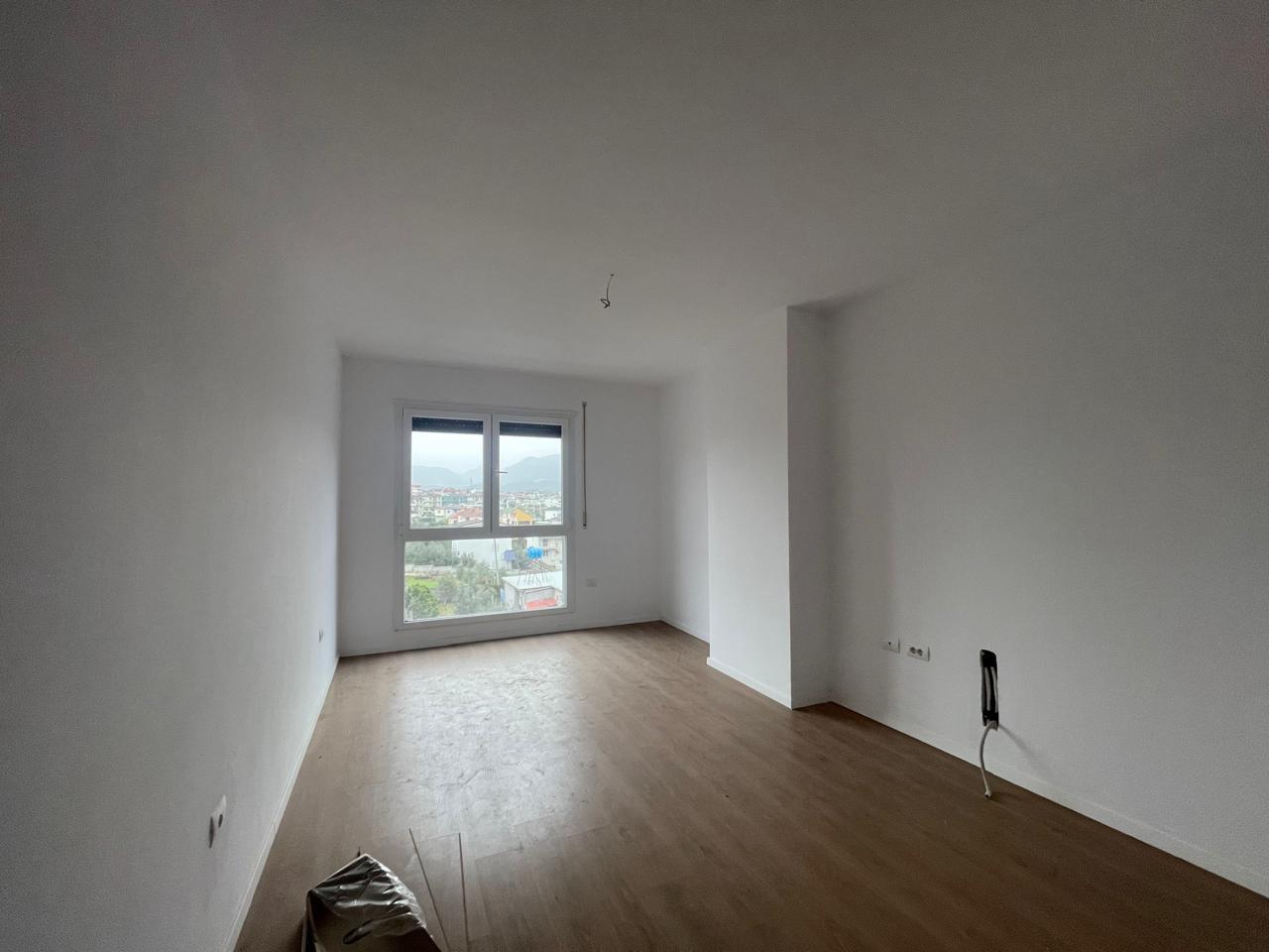 Shitet apartament 1+1 ne Paskuqan