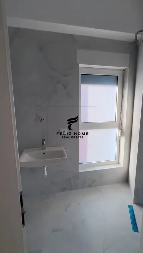 Tirane, vendesi appartamento 3+1+Balcone Piano 2, 105 m² 168.000 € (ALI DEMI)