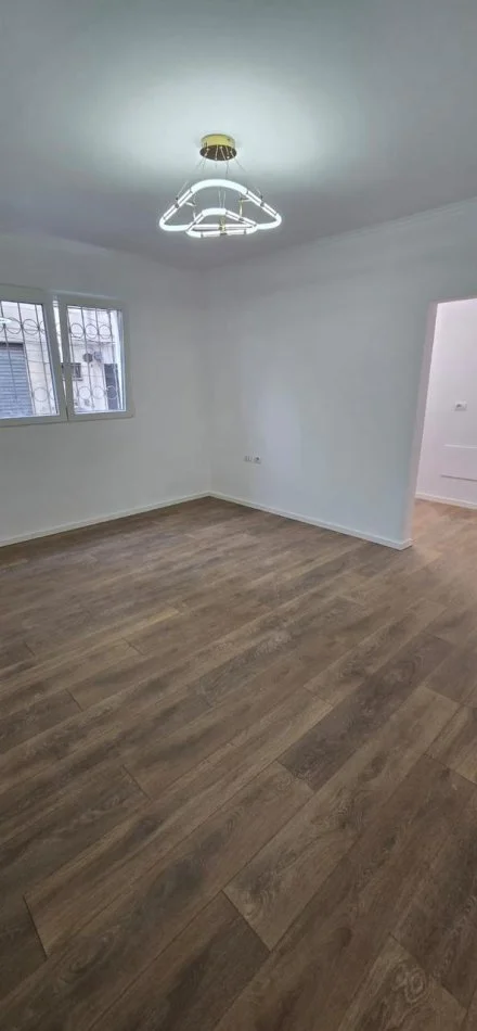 Tirane, shitet apartament 1+1 Kati 1, 57 m² 137.000 € (ALI DEMI)