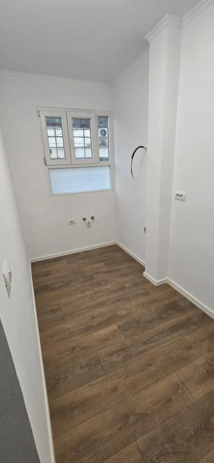 Tirane, vendesi appartamento 1+1 Piano 1, 57 m² 137.000 € (ALI DEMI)
