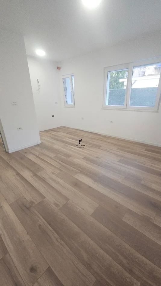 Tirane, vendesi appartamento 1+1 Piano 0, 47 m² 130.000 € (RRUGA ISUF ELEZI)