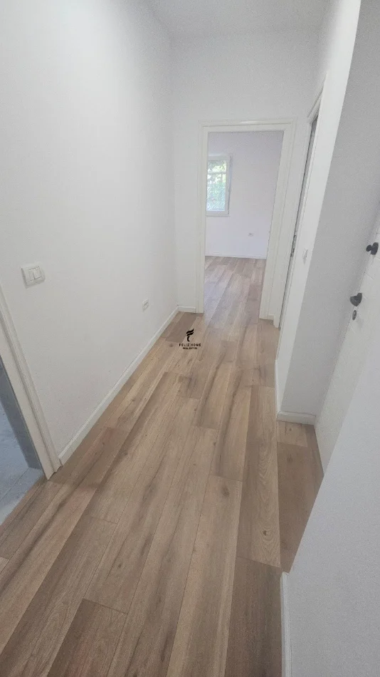 Tirane, vendesi appartamento 1+1 Piano 0, 47 m² 130.000 € (RRUGA ISUF ELEZI)