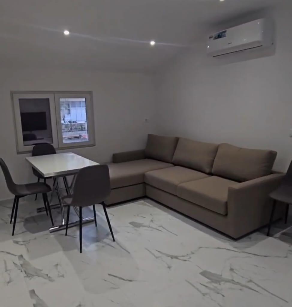 Jepet Apartament 1+1 me Qira 📍 Mbikalimi i Komunës së Paris