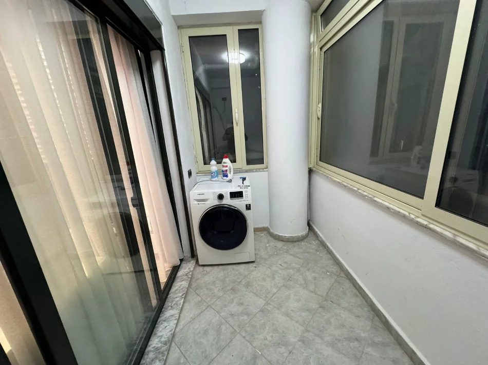 Tirane, vendesi appartamento 2+1 Piano 4, 90 m² 165.000 € (FRESKU)