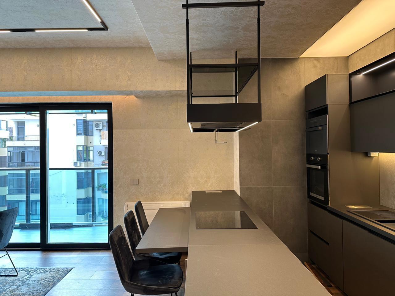 📌 Shitet Apartament Luksoz 2+1+2 – Ambassador 3, pranë Air